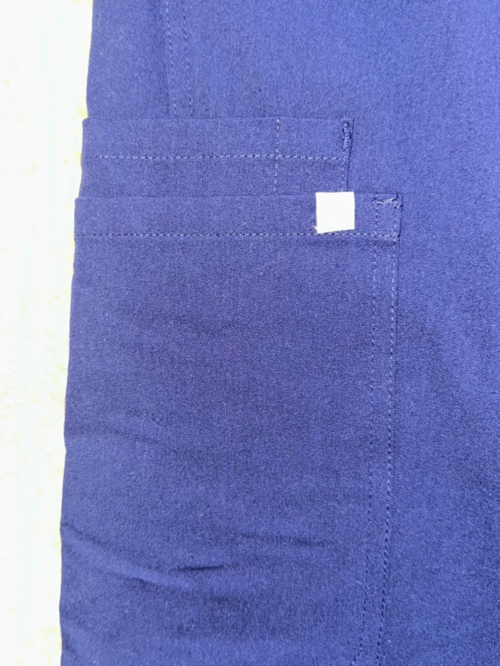 Figs Women Kade Cargo Scrub Pants Size:Small - Picture 2 of 5
